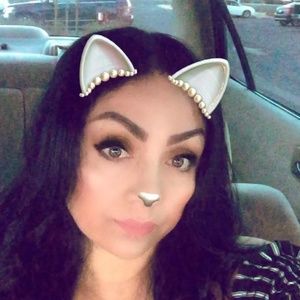 Meet your Posher, Violet